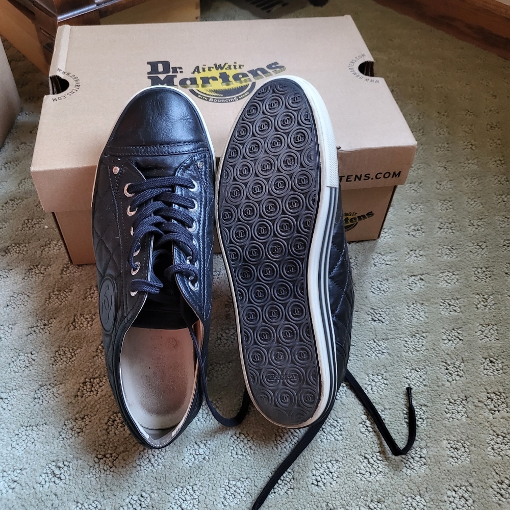 Chanel black quilted leather cc low top sneakers - Picture 8 of 8